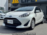 Used 2017 AT toyota aqua NHP10 Image[2]