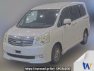 Toyota Noah ZRR70G