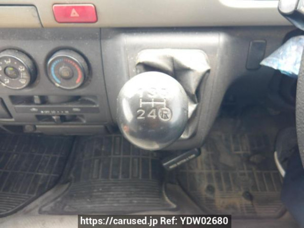 Used 2006 MT toyota hiace-van KDH200V Image[25]