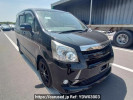 Toyota Noah ZRR70W