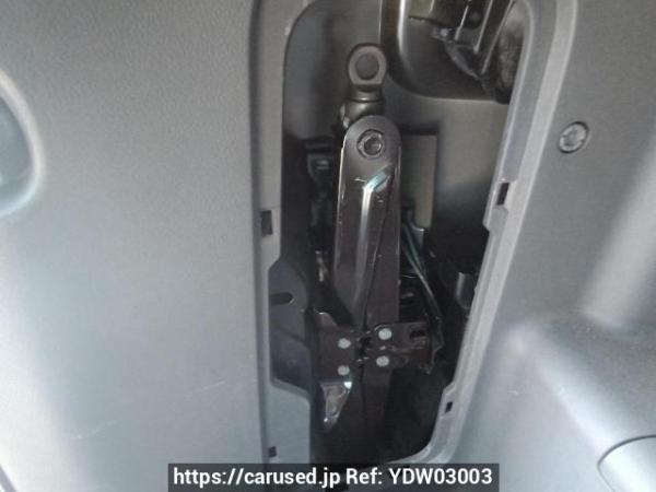 Used 2007 AT toyota noah ZRR70W Image[42]