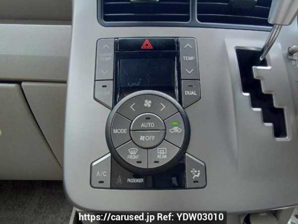 Used 2009 AT toyota noah ZRR70W Image[25]