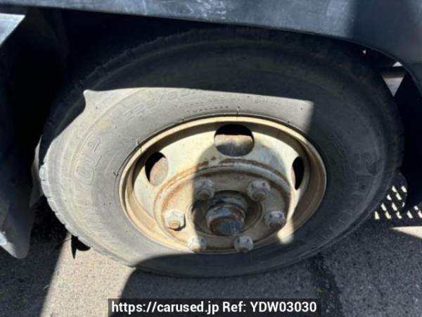 Used 2005 MT isuzu forward FRR35C3S Image[11]