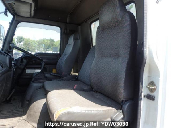 Used 2005 MT isuzu forward FRR35C3S Image[18]