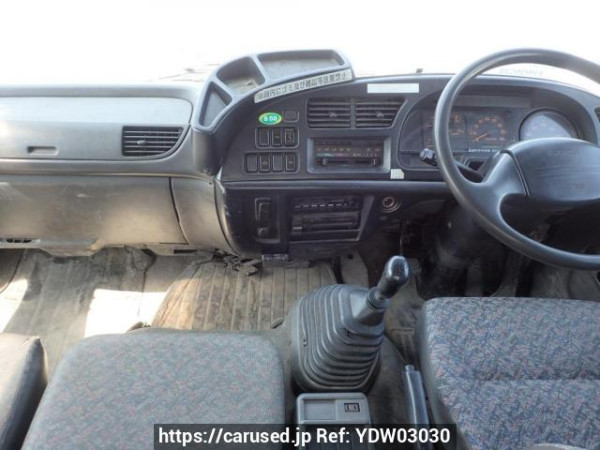 Used 2005 MT isuzu forward FRR35C3S Image[19]