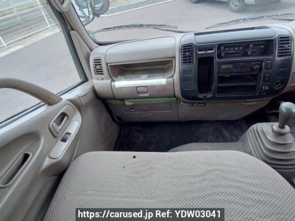 Used 2004 MT toyota dyna-truck XZU304 Image[13]