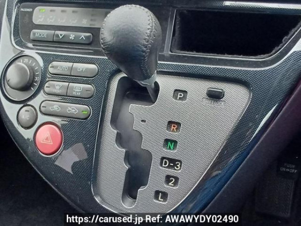 Used 2003 AT toyota wish ZNE10G Image[27]