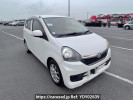Daihatsu Mira e:S LA300S
