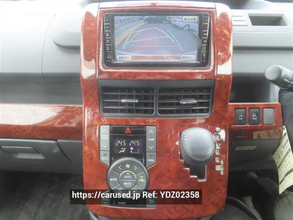 Used 2010 CVT toyota voxy ZRR70 Image[13]