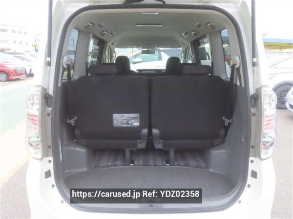 Used 2010 CVT toyota voxy ZRR70 Image[22]