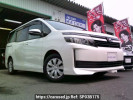 Toyota Voxy ZRR80G
