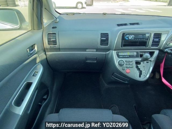 Used 2004 AT toyota wish ZNE10G Image[18]