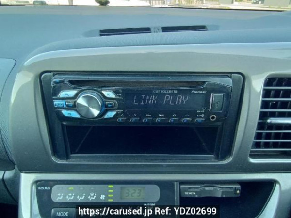 Used 2004 AT toyota wish ZNE10G Image[23]