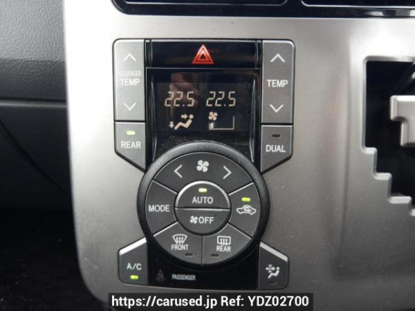 Used 2009 AT toyota voxy ZRR70W Image[25]