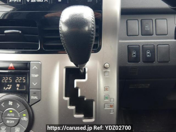 Used 2009 AT toyota voxy ZRR70W Image[26]