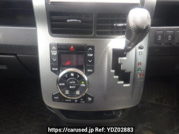 Used 2013 AT toyota voxy ZRR70W Image[23]
