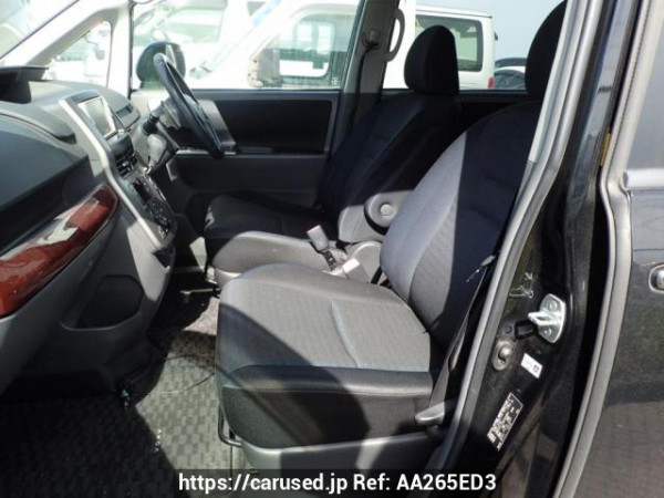Used 2009 AT toyota voxy ZRR70W Image[11]