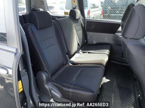 Used 2009 AT toyota voxy ZRR70W Image[12]