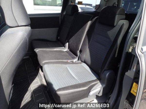 Used 2009 AT toyota voxy ZRR70W Image[13]