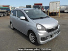 Daihatsu Mira e:S LA300S
