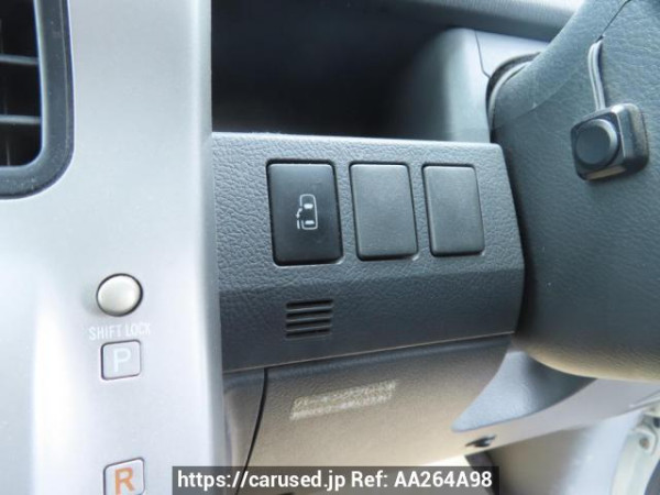 Used 2009 AT toyota voxy ZRR70W Image[26]