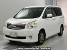 Toyota Noah ZRR70G