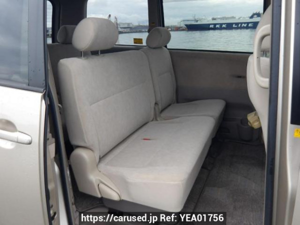 Used 2005 AT toyota noah AZR60G Image[14]
