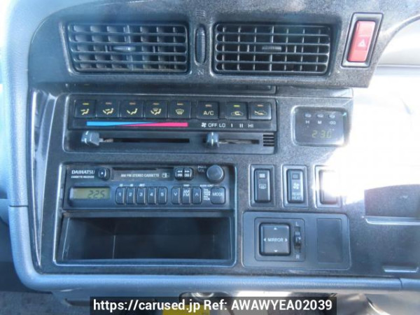 Used 2002 AT toyota hiace-van RZH112V Image[18]