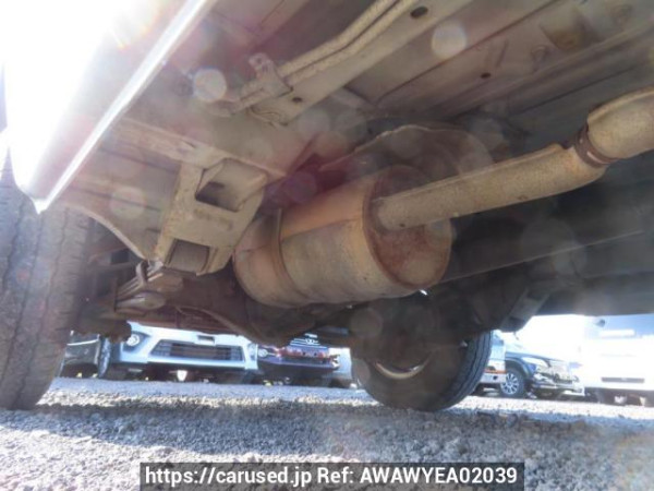 Used 2002 AT toyota hiace-van RZH112V Image[32]