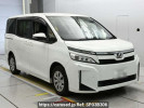 Toyota Voxy ZRR80Gカイ