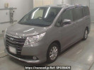 Toyota Noah ZWR80G