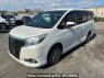 Used 2015 AT toyota esquire ZRR80G Image[0]