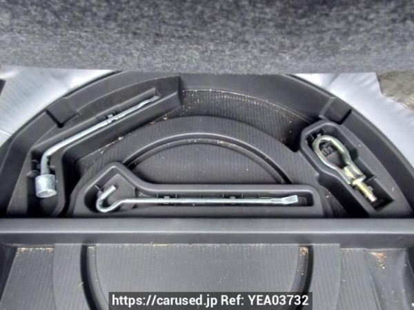 Used 2004 AT mazda verisa DC5W Image[42]