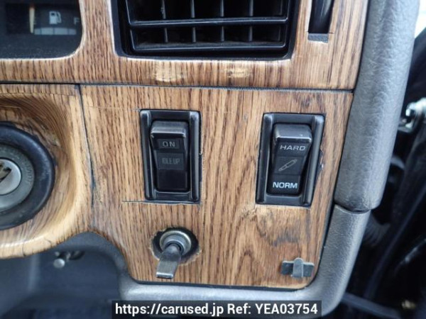 Used 1993 AT toyota hilux-surf LN130W Image[22]