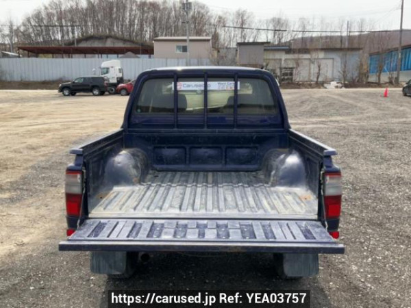 Used 2002 MT toyota hilux LN167 Image[8]