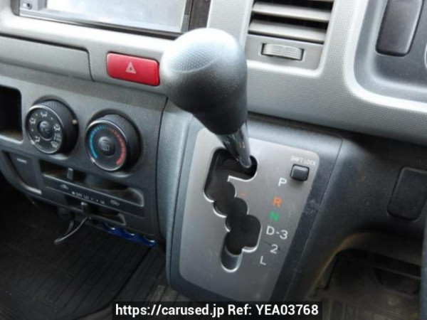 Used 2006 AT toyota hiace-van KDH205V Image[18]