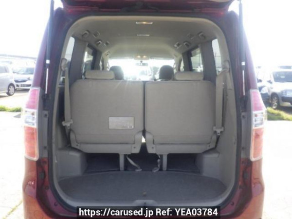 Used 2007 AT toyota noah ZRR70G Image[8]