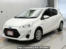 Toyota Aqua NHP10