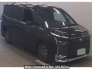 Toyota Voxy ZWR90W