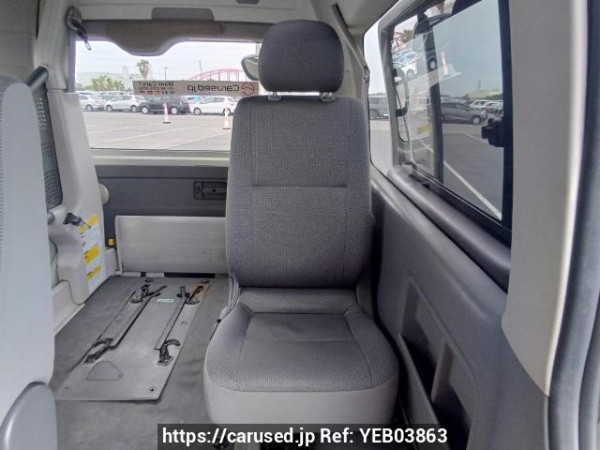 Used 2005 AT toyota hiace-van KDH205K Image[19]