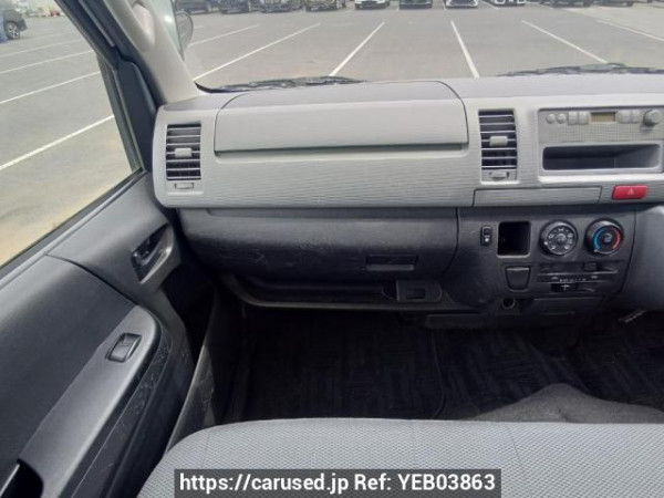 Used 2005 AT toyota hiace-van KDH205K Image[21]