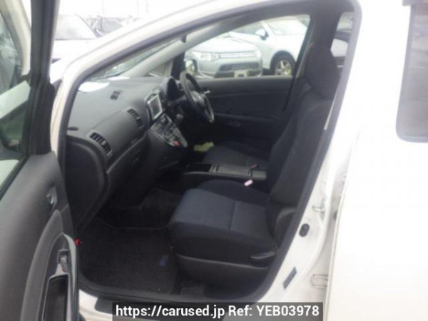 Used 2005 AT toyota wish ZNE10G Image[12]