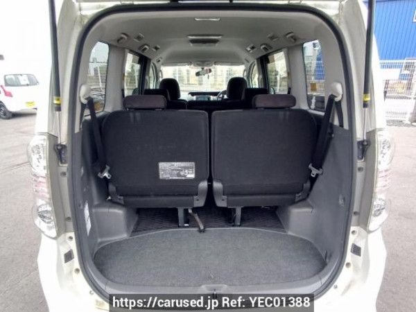 Used 2010 AT toyota voxy ZRR70W Image[8]