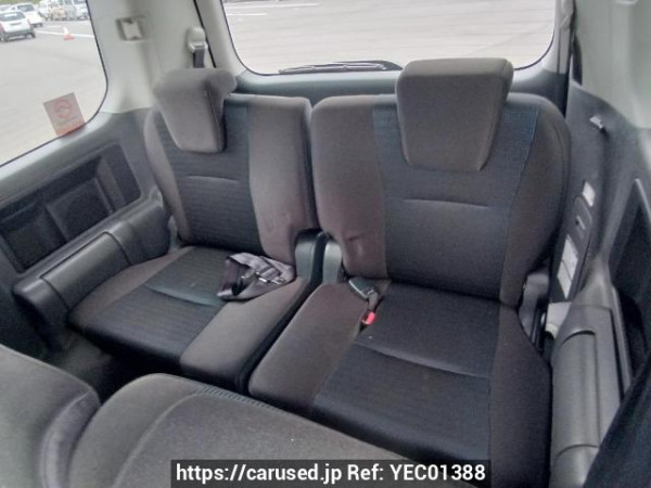 Used 2010 AT toyota voxy ZRR70W Image[16]