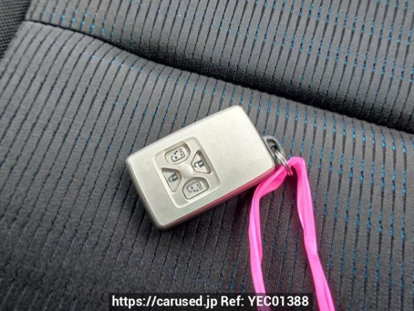 Used 2010 AT toyota voxy ZRR70W Image[26]