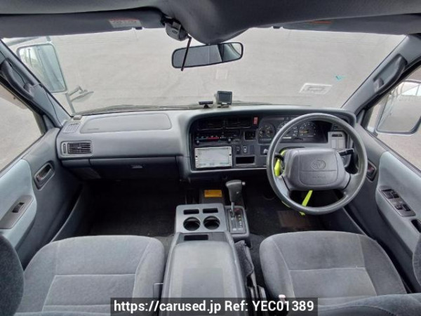 Used 2004 AT toyota regiusace-van TRH122K Image[16]