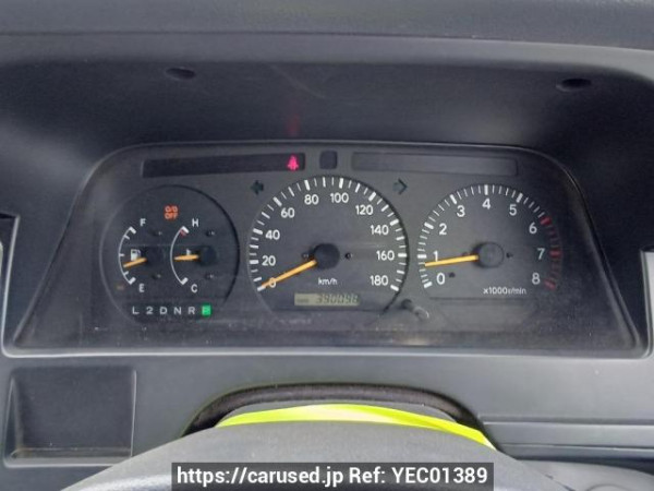 Used 2004 AT toyota regiusace-van TRH122K Image[19]