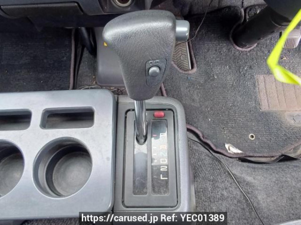 Used 2004 AT toyota regiusace-van TRH122K Image[24]