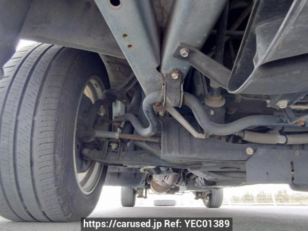 Used 2004 AT toyota regiusace-van TRH122K Image[30]