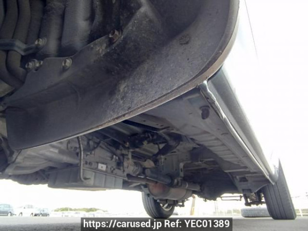 Used 2004 AT toyota regiusace-van TRH122K Image[33]